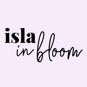Isla In Bloom